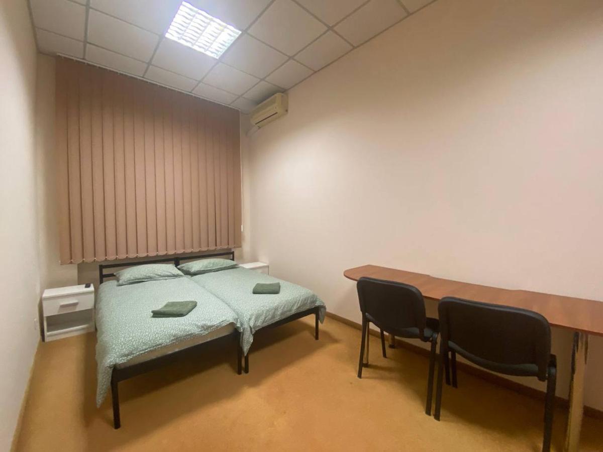 Si-Yo Hostel 乌日霍罗德 外观 照片