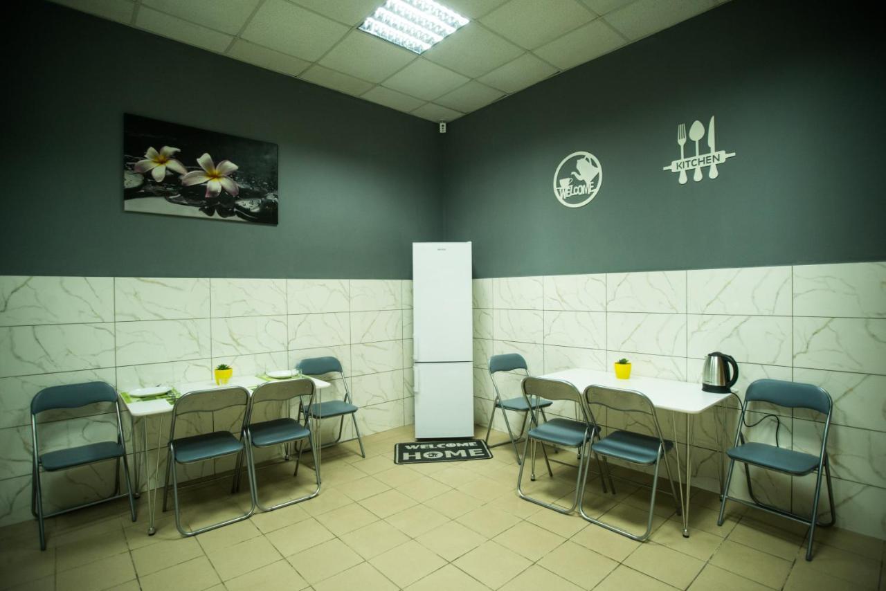 Si-Yo Hostel 乌日霍罗德 外观 照片